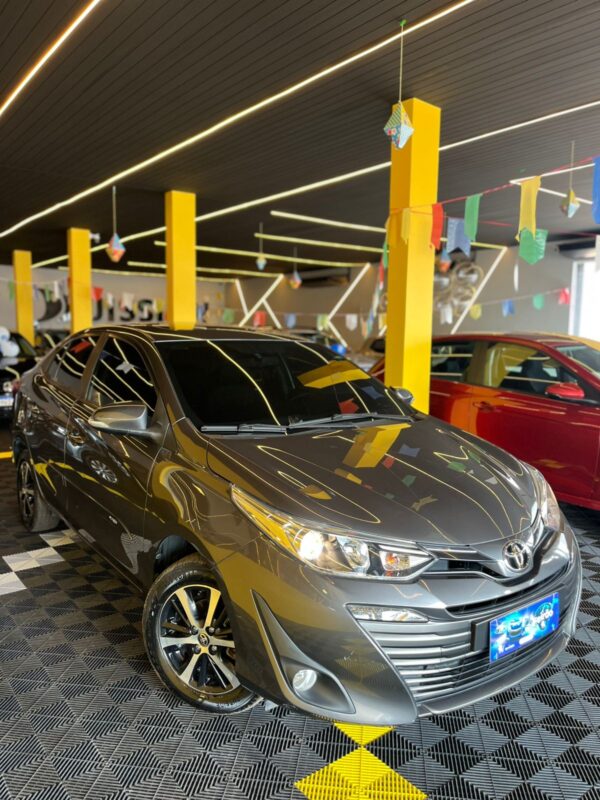 TOYOTA YARIS XLS CONNECT