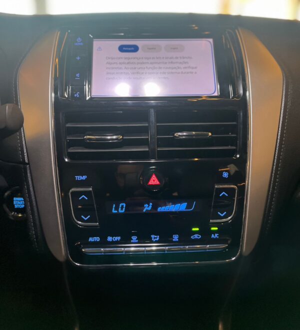 TOYOTA YARIS XLS CONNECT - Imagem 11