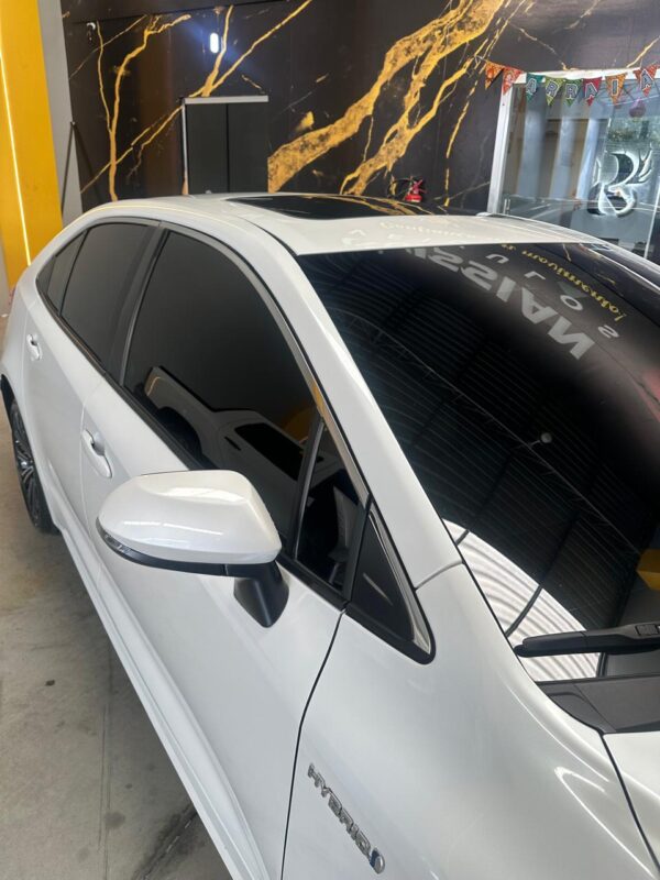 TOYOTA COROLLA ALTIS PREMIUM HÍBRIDO 1.8 Aut. - Imagem 8