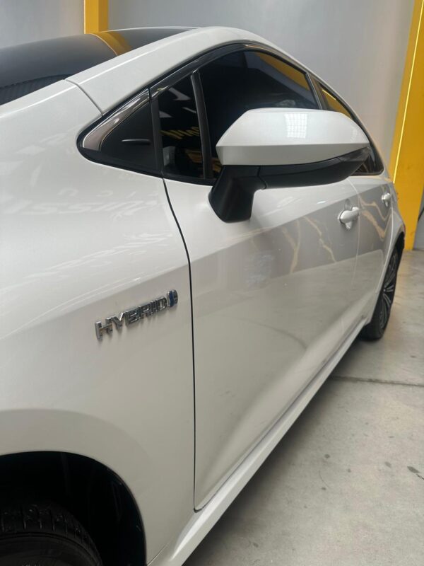 TOYOTA COROLLA ALTIS PREMIUM HÍBRIDO 1.8 Aut. - Imagem 10