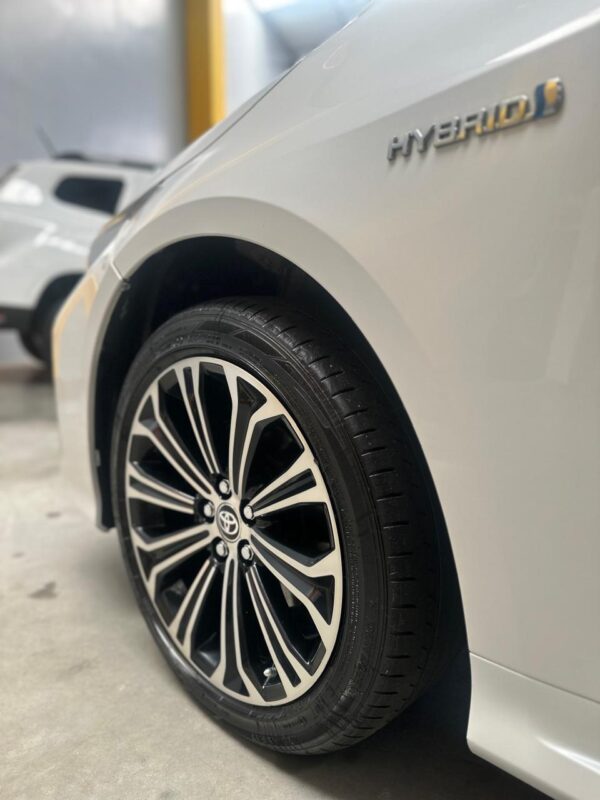 TOYOTA COROLLA ALTIS PREMIUM HÍBRIDO 1.8 Aut. - Imagem 12