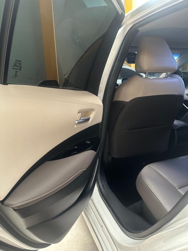 TOYOTA COROLLA ALTIS PREMIUM HÍBRIDO 1.8 Aut. - Imagem 13
