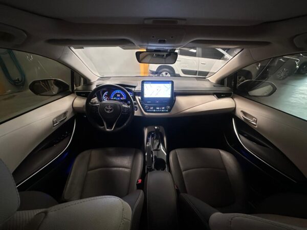 TOYOTA COROLLA ALTIS PREMIUM HÍBRIDO 1.8 Aut. - Imagem 15