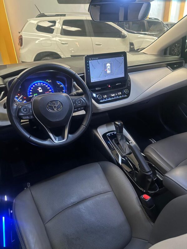 TOYOTA COROLLA ALTIS PREMIUM HÍBRIDO 1.8 Aut. - Imagem 25