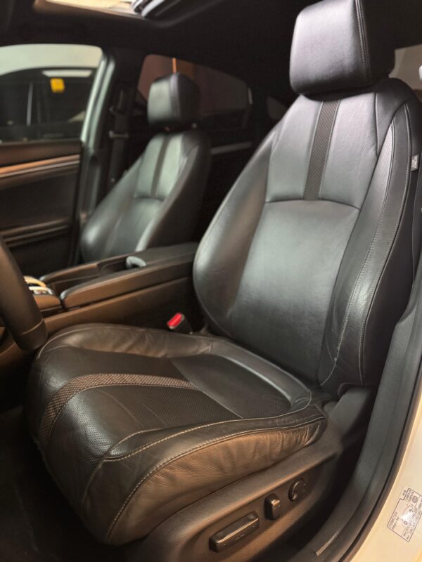 HONDA CIVIC TOURING CVT 1.5 TURBO - Imagem 24