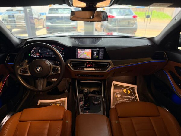 BMW 320i - Imagem 3