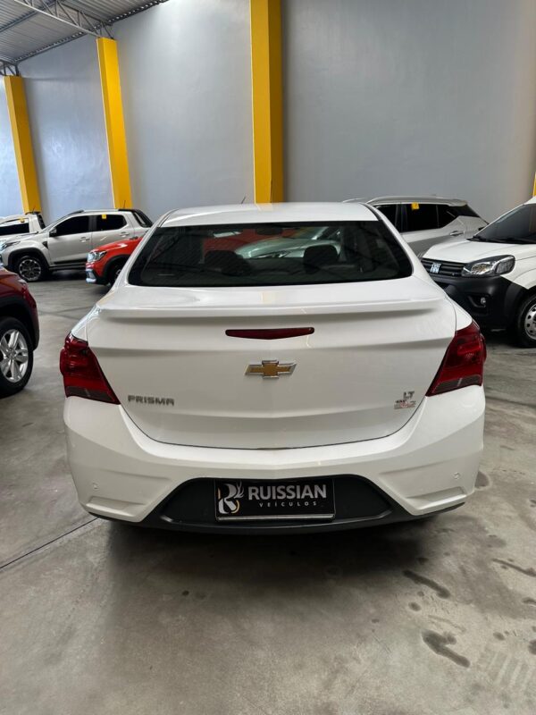 CHEVROLET PRISMA LT 1.4 - Imagem 6