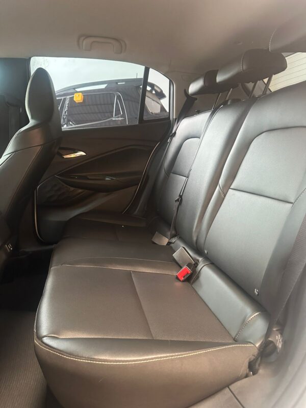 CHEVROLET ONIX PREMIER - Imagem 9